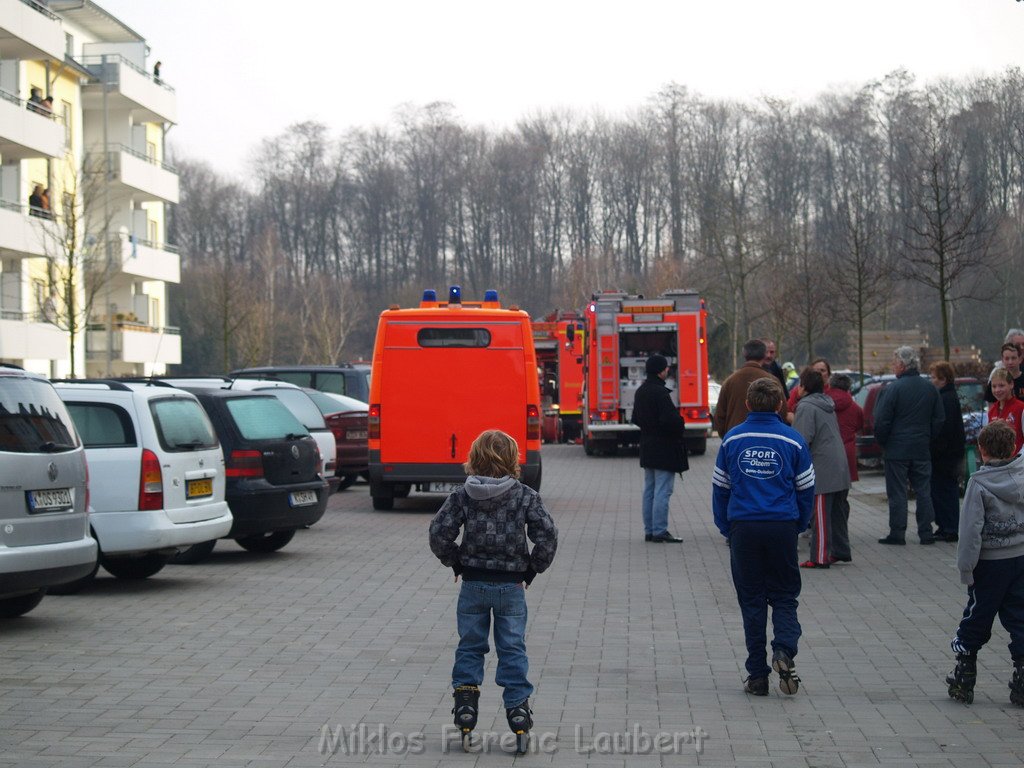 Gartenhaus in Koeln Vingst Nobelstr explodiert   P001.JPG